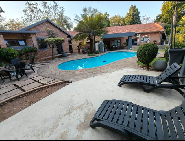 4 BEDROOM HOUSE FOR SALE IN CASHAN